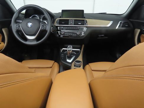 Used 2018 BMW 230i Convertible image 21