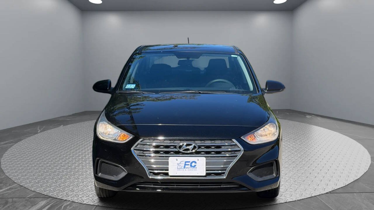 Used 2021 Hyundai Accent SE FWD image 2