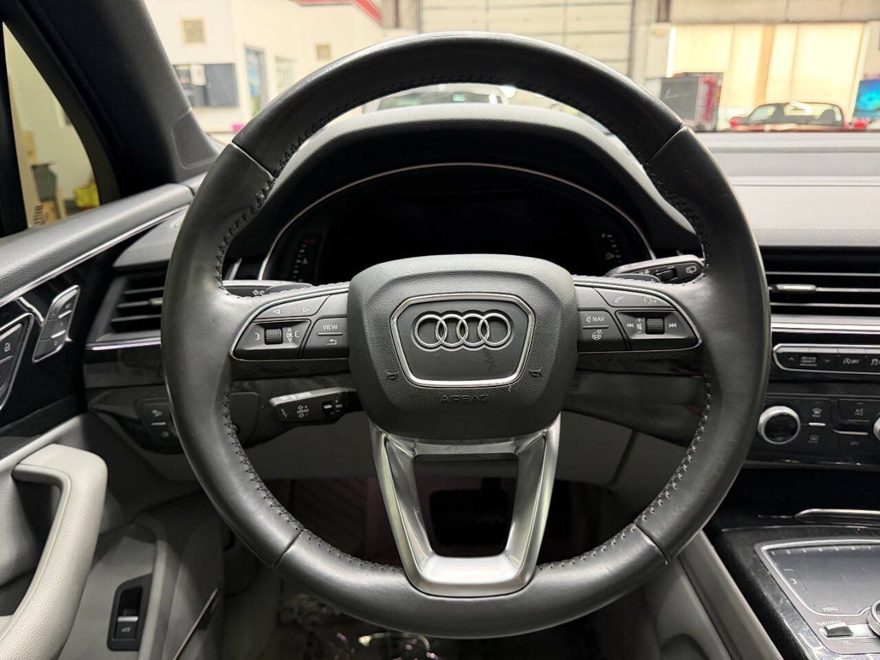 Used 2018 Audi Q7 3.0T Premium Plus w/ Premium Plus Package AWD/4WD image 23
