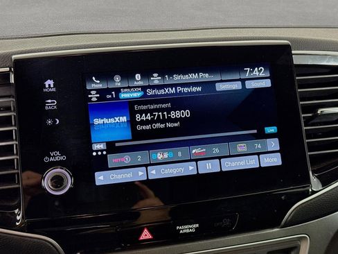 Used 2025 Honda Passport EX-L image 15
