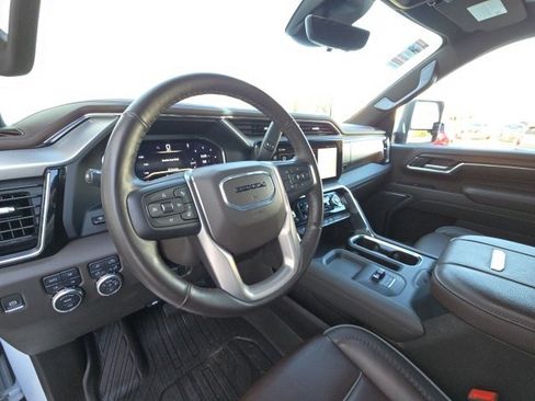 Used 2024 GMC Sierra 2500 Denali w/ Denali Reserve Package image 12
