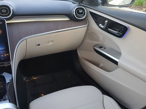 Used 2025 Mercedes-Benz C 300 Sedan image 16