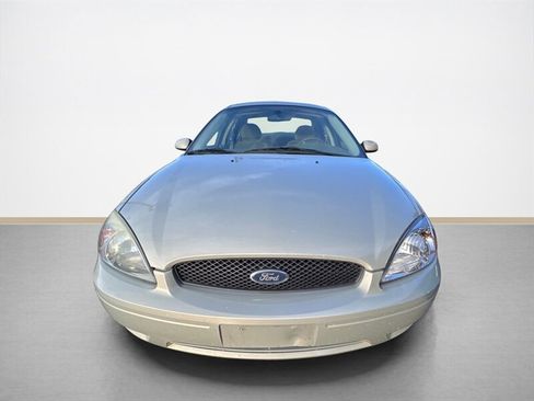 Used 2004 Ford Taurus SE image 9