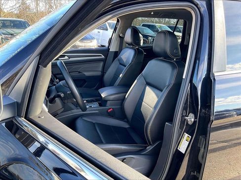 Used 2022 Volkswagen Atlas SE image 9