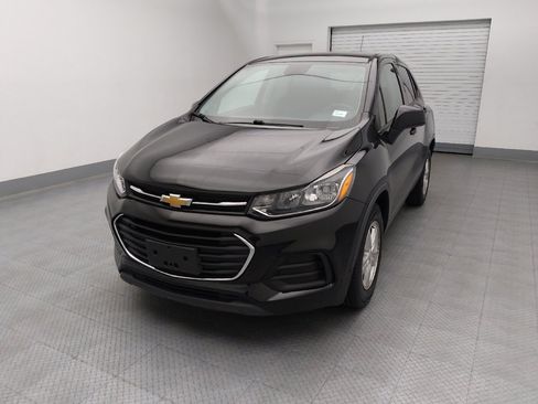 Used 2020 Chevrolet Trax LS w/ Tint and Cruise Package FWD image 15