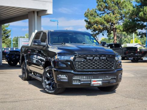 Used 2025 RAM 1500 Big Horn AWD/4WD image 1