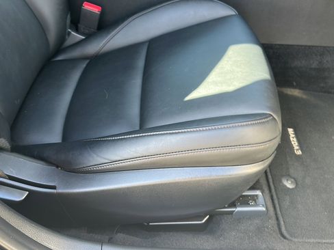 Used 2024 MAZDA MAZDA3 s image 25