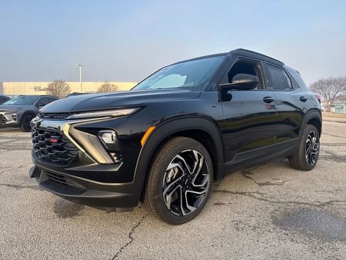 New 2026 Chevrolet TrailBlazer RS w/ Driver Confidence Package FWD image 2