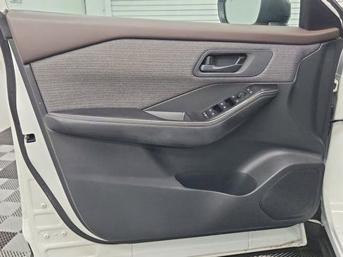 Certified 2021 Nissan Rogue S FWD image 17