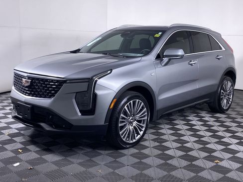 Certified 2024 Cadillac XT4 Premium Luxury image 18