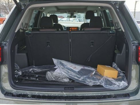New 2026 Volkswagen Atlas Peak Edition image 6