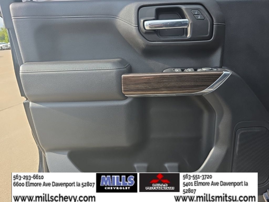 Used 2020 Chevrolet Silverado 1500 RST AWD/4WD image 14