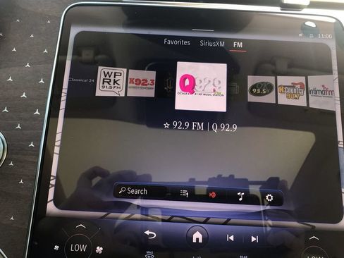 Used 2023 Mercedes-Benz EQS 450+ SUV image 15