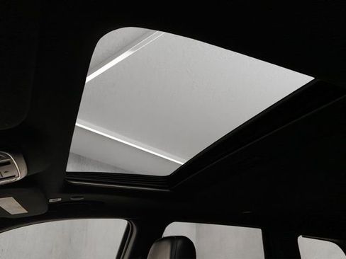 Used 2019 Jeep Grand Cherokee Altitude image 10