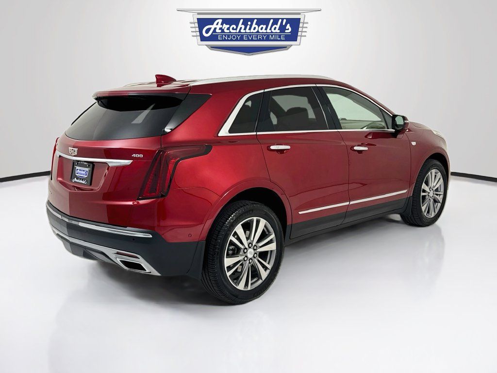 Used 2021 Cadillac XT5 Premium Luxury w/ Platinum Package AWD/4WD image 8