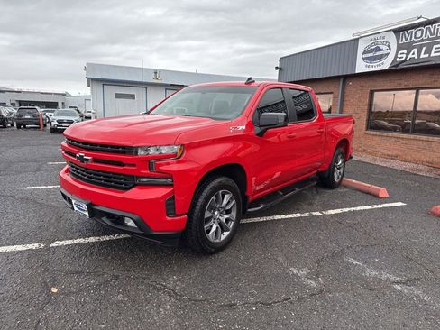 Used 2022 Chevrolet Silverado 1500 RST w/ Z71 Off-Road Package AWD/4WD image 3