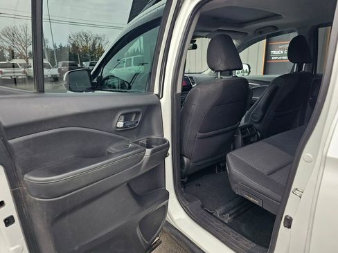 Used 2020 Honda Ridgeline Sport image 18