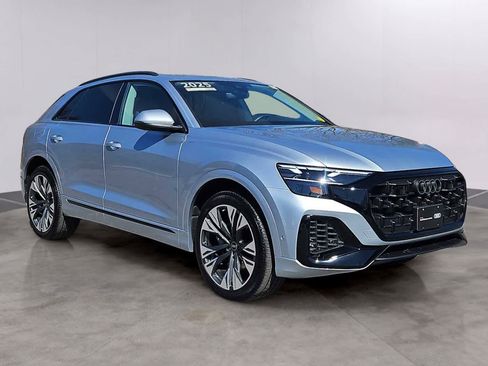 Certified 2025 Audi Q8 Premium AWD/4WD image 10