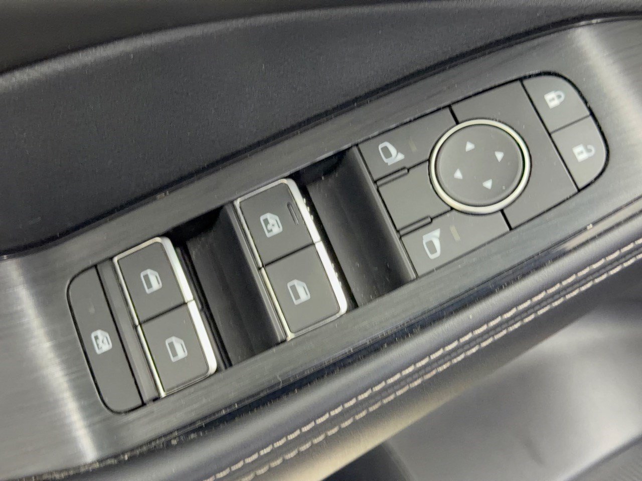 Used 2021 Nissan Rogue SL w/ Premium Package FWD image 15