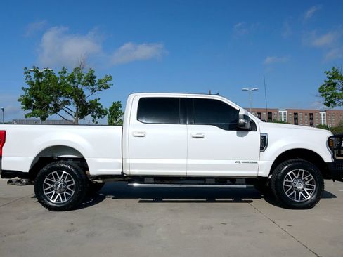 Used 2019 Ford F250 Lariat w/ Lariat Value Package AWD/4WD image 13
