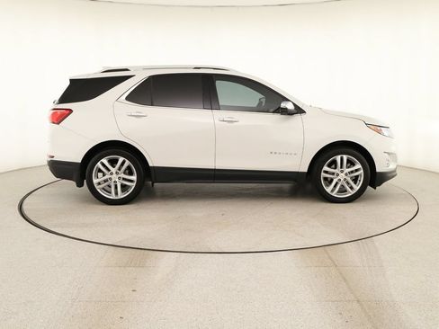 Used 2020 Chevrolet Equinox Premier FWD image 7