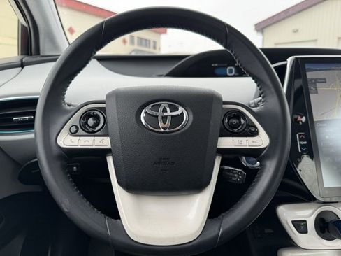 Used 2018 Toyota Prius Four image 22