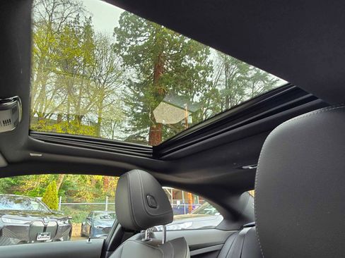 Used 2023 BMW 230i xDrive Coupe w/ Premium Package image 17