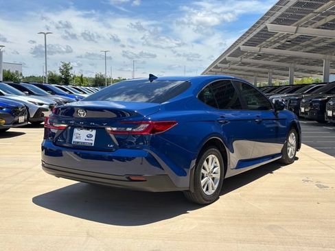 Used 2026 Toyota Camry LE FWD image 4