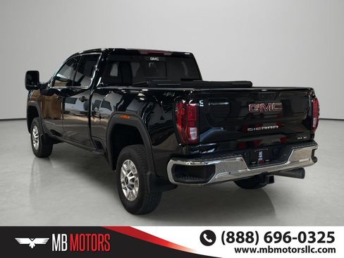 Used 2024 GMC Sierra 2500 SLE w/ SLE Value Package AWD/4WD image 3