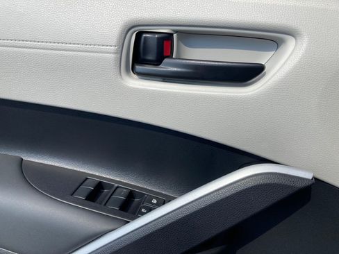 New 2026 Toyota Corolla Cross LE FWD image 11