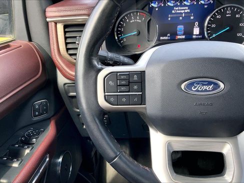 Used 2022 Ford Expedition Limited AWD/4WD image 19