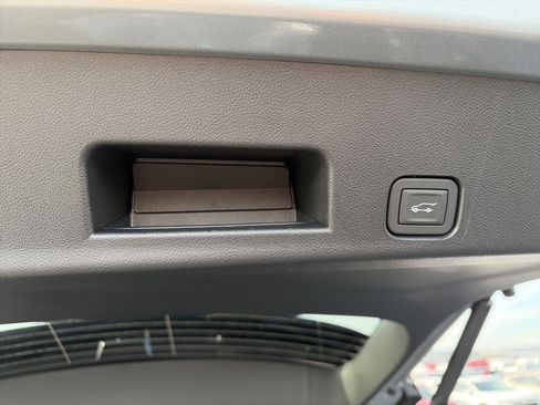 New 2026 Chevrolet Traverse Z71 w/ Enhanced Driving Package image 6