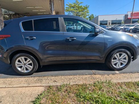 Used 2018 Kia Sportage LX AWD/4WD image 8