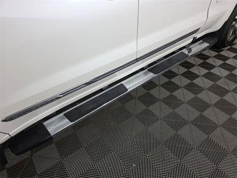 Certified 2023 Chevrolet Silverado 1500 High Country w/ Technology Package image 9