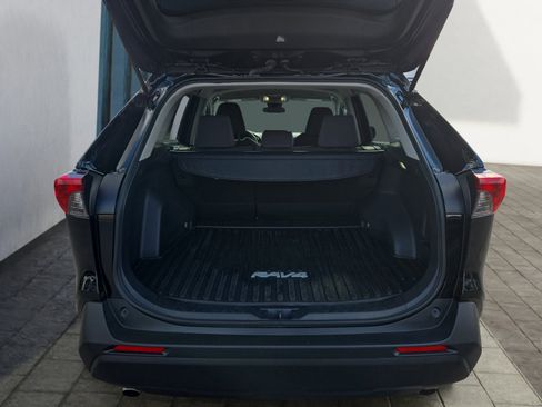 Used 2024 Toyota RAV4 LE image 25