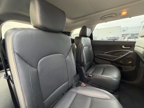 Used 2019 Hyundai Santa Fe XL image 18
