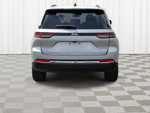 New 2026 Jeep Grand Cherokee Laredo AWD/4WD image 34