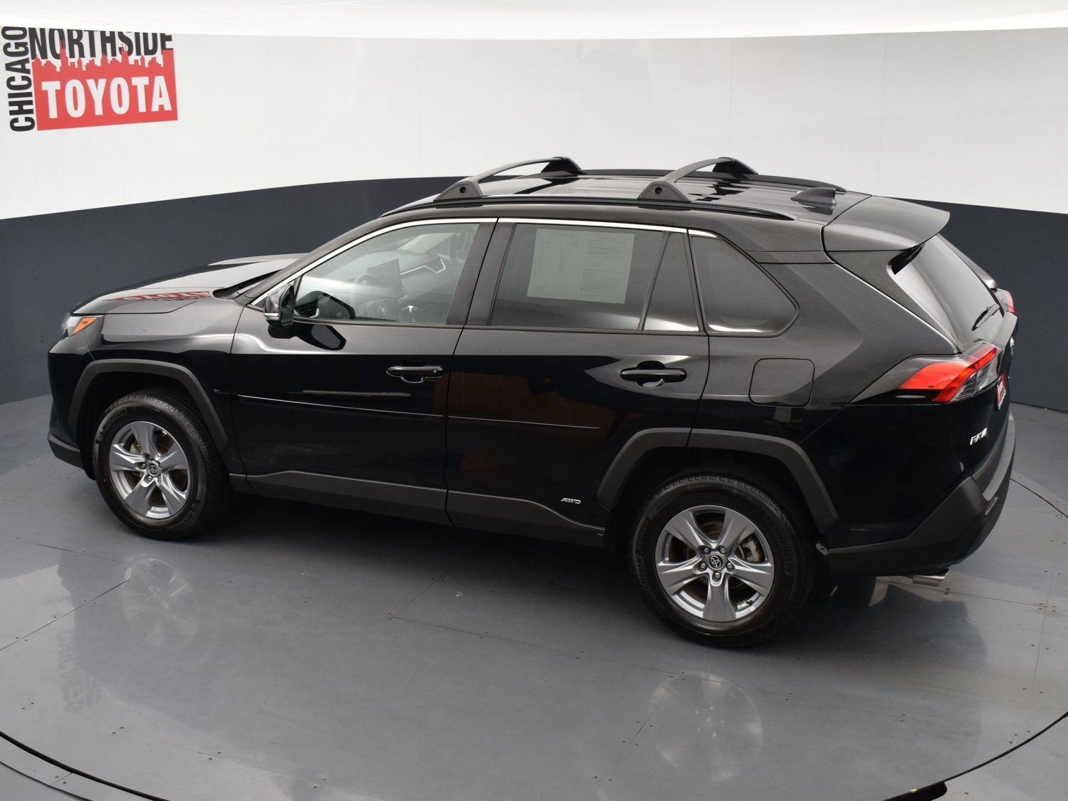 Used 2022 Toyota RAV4 XLE AWD/4WD image 21