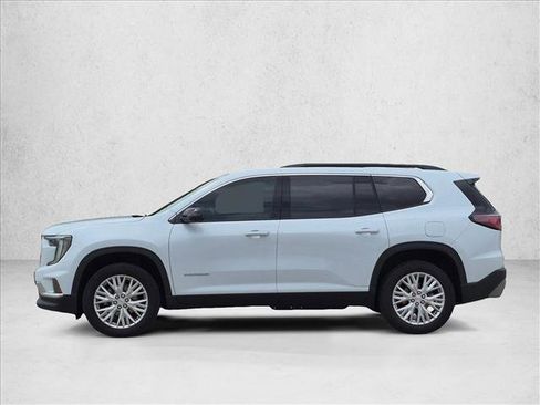 Used 2026 GMC Acadia Elevation w/ Elevation Premium Package FWD image 8