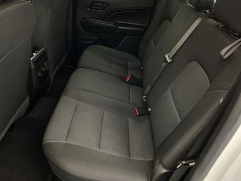 Used 2023 Chevrolet Colorado Trail Boss w/ Technology Package AWD/4WD image 10