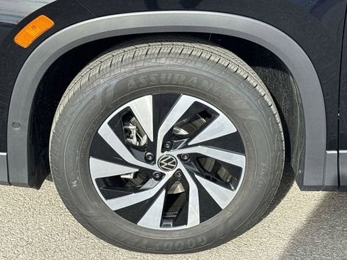 New 2026 Volkswagen Tiguan S FWD image 21
