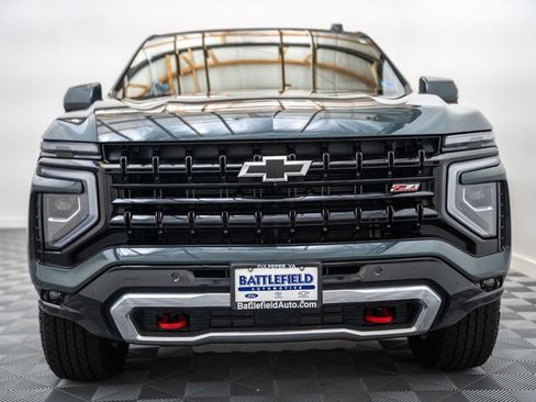 Used 2025 Chevrolet Tahoe Z71 w/ Z71 Off-Road Package AWD/4WD image 2