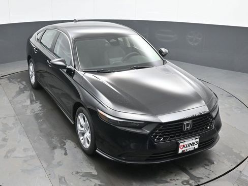 New 2026 Honda Accord LX image 32