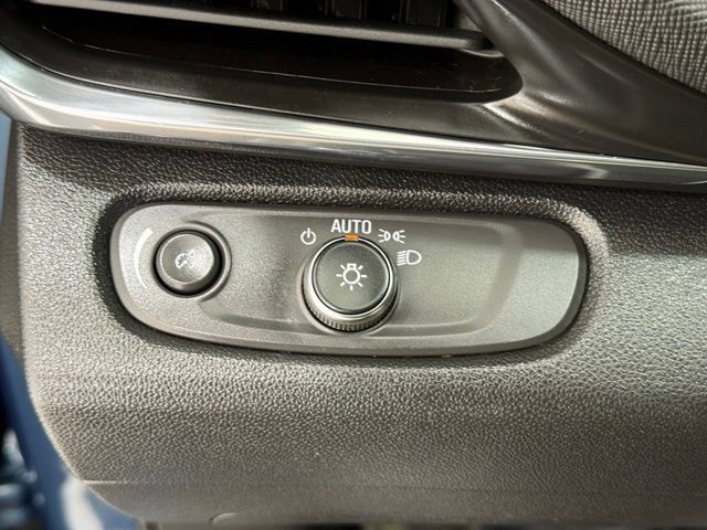 Used 2025 Buick Envista Preferred w/ Convenience I Package FWD image 31