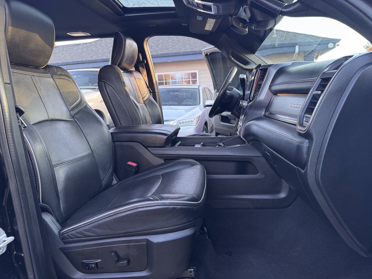 Used 2020 RAM 3500 Limited AWD/4WD image 9