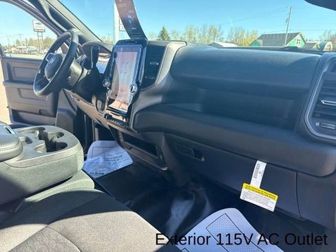 New 2026 RAM 2500 Tradesman AWD/4WD image 29