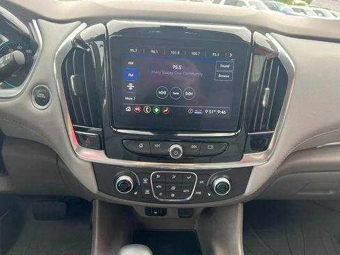 Used 2021 Chevrolet Traverse LT w/ LPO, Floor Liner Package AWD/4WD image 12