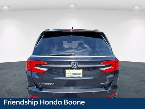 Used 2023 Honda Odyssey Elite image 10