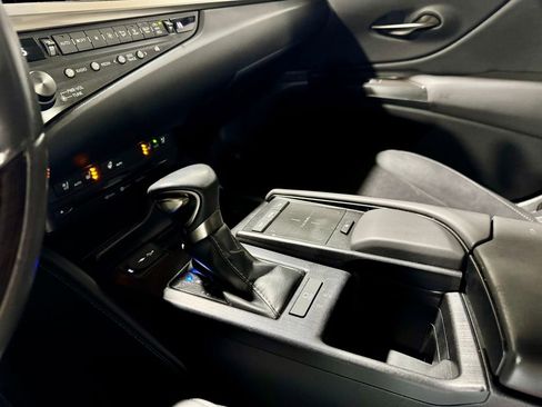 Used 2019 Lexus ES 350 image 22