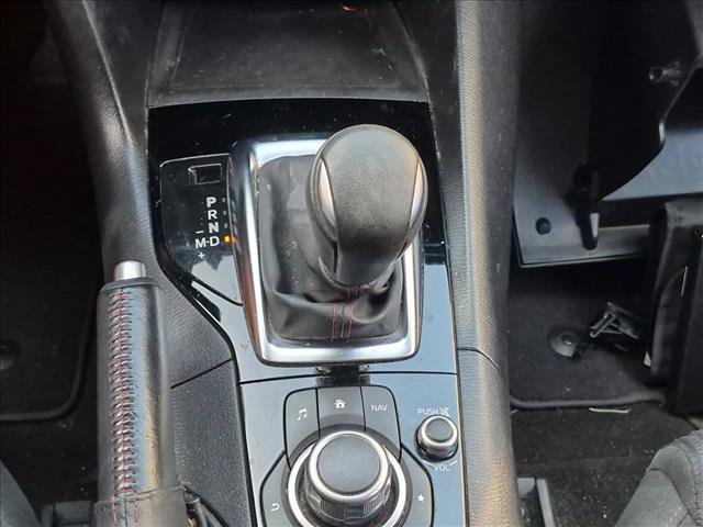 Used 2016 MAZDA MAZDA3 i Touring w/ Popular Equipment Package FWD image 10